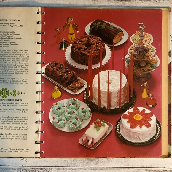 Vintage Mid Century 1966 1st Edition Betty Crocker Cake & Frosting Mix Cookbook - Picture 8 of 10